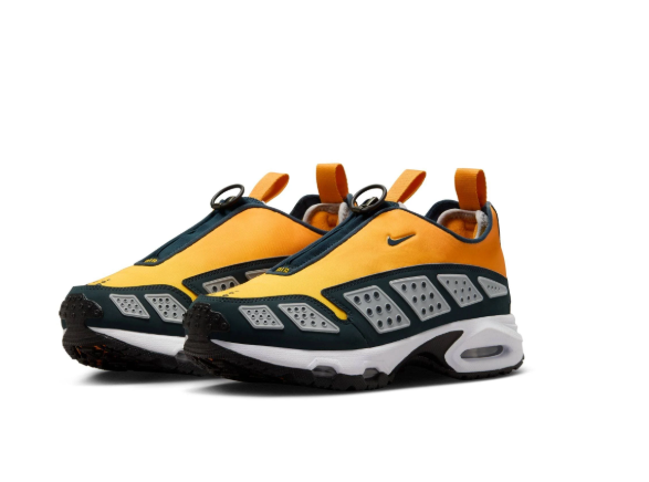 Nike Air Max SNDR US Men 9 / women 10.5