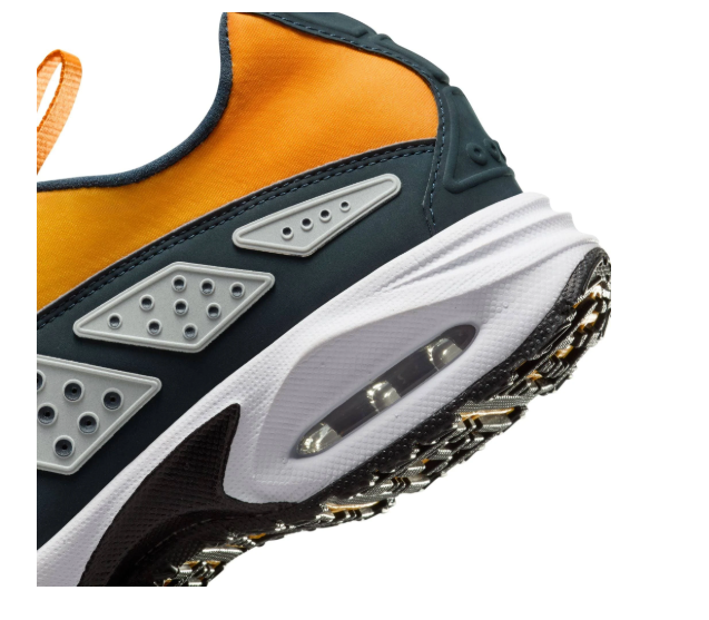 Nike Air Max SNDR US Men 9 / women 10.5